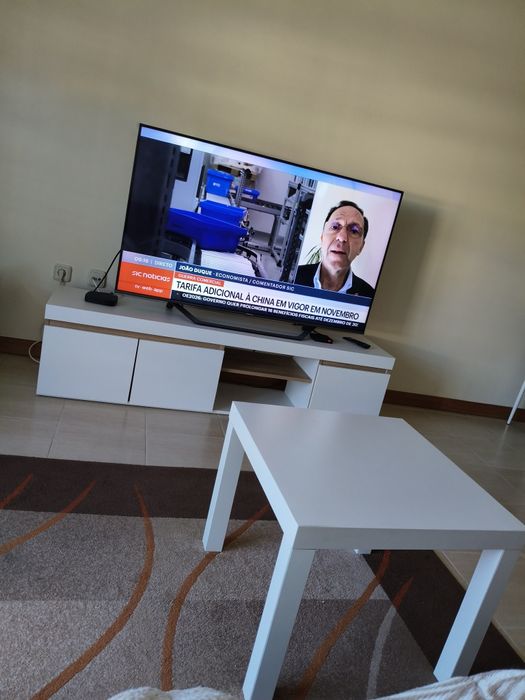 Móvel de TV + mesa de centro