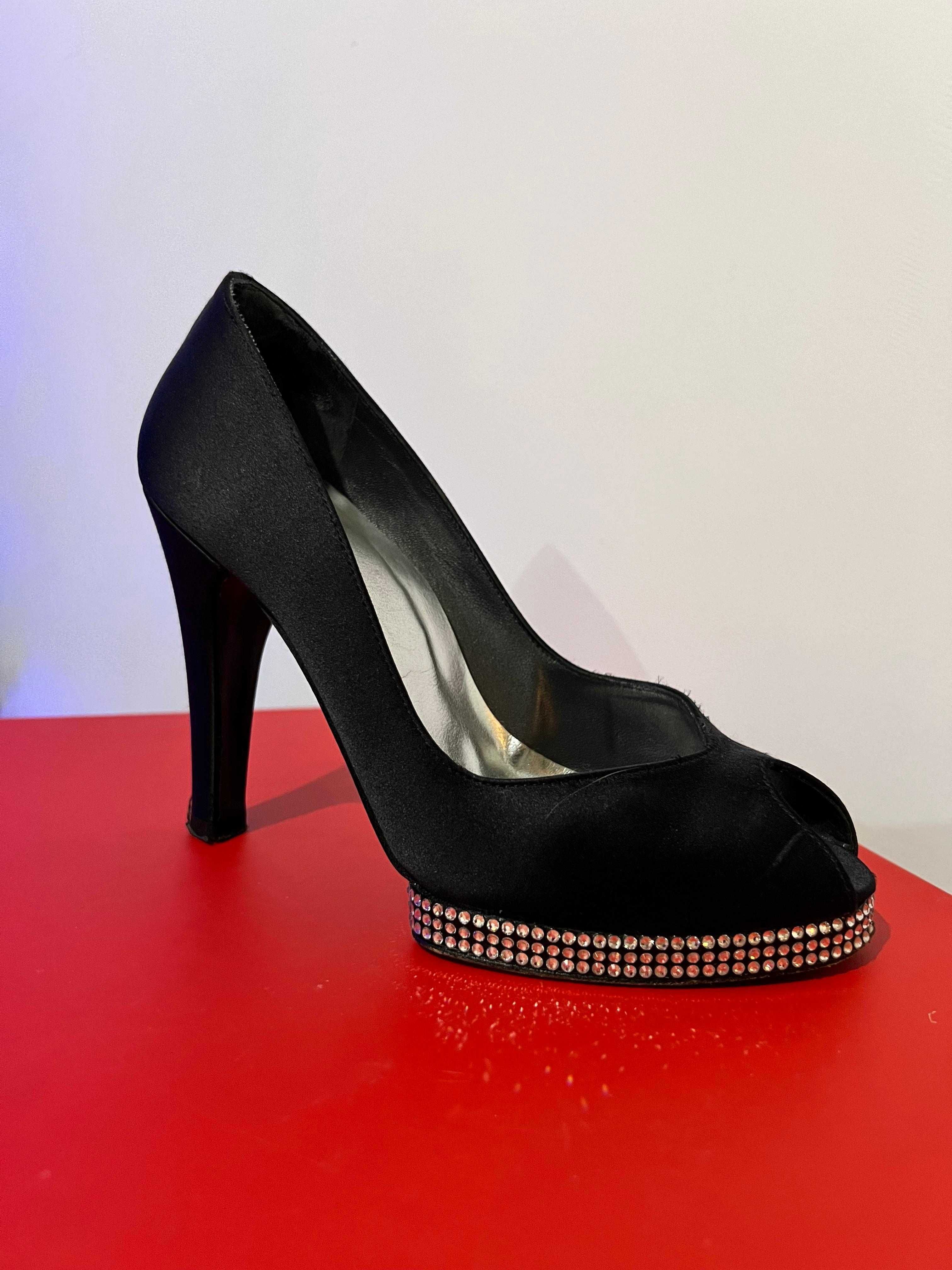 Sapatos prateados Pretos Originais Stuart Weitzman