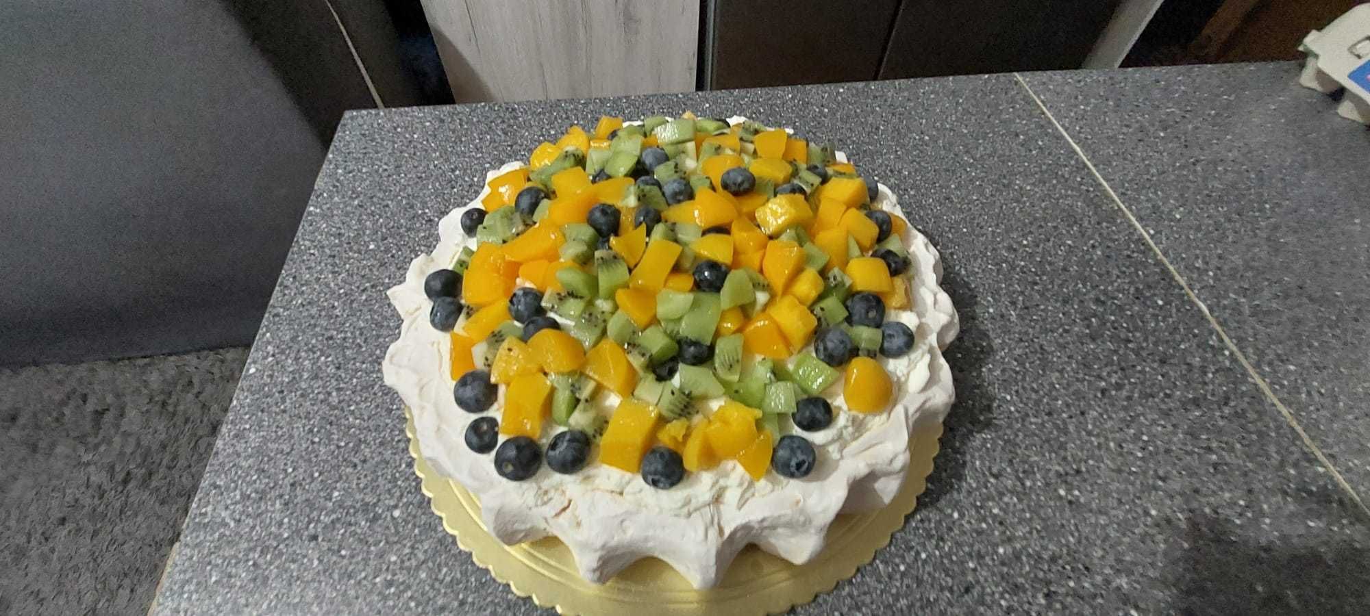Torty, ciasta, słodkie stoły