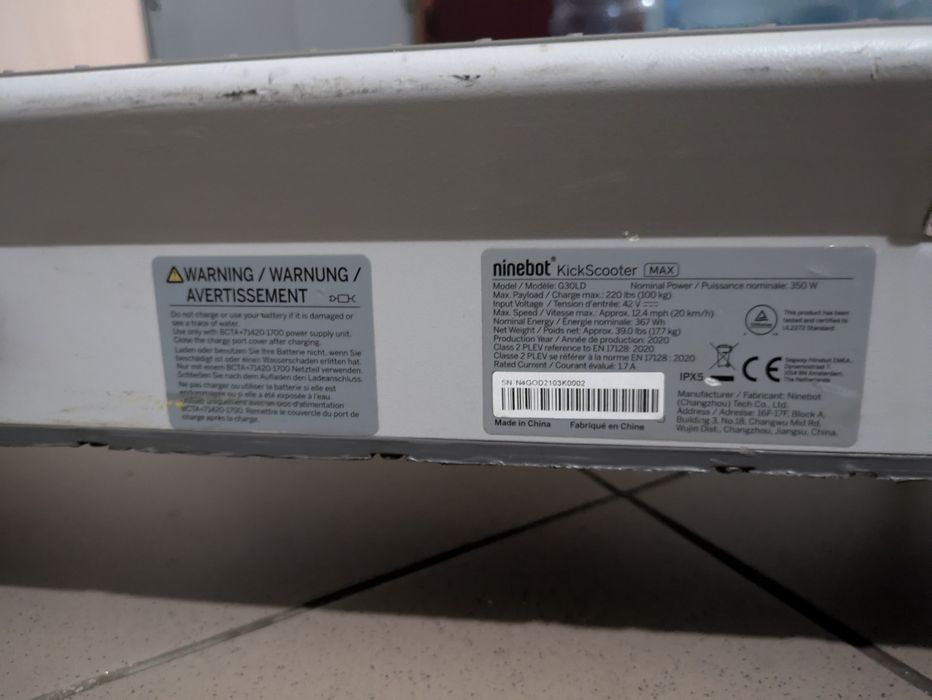Продам електросамокат Ninebot Kickscooter Max g30 LD