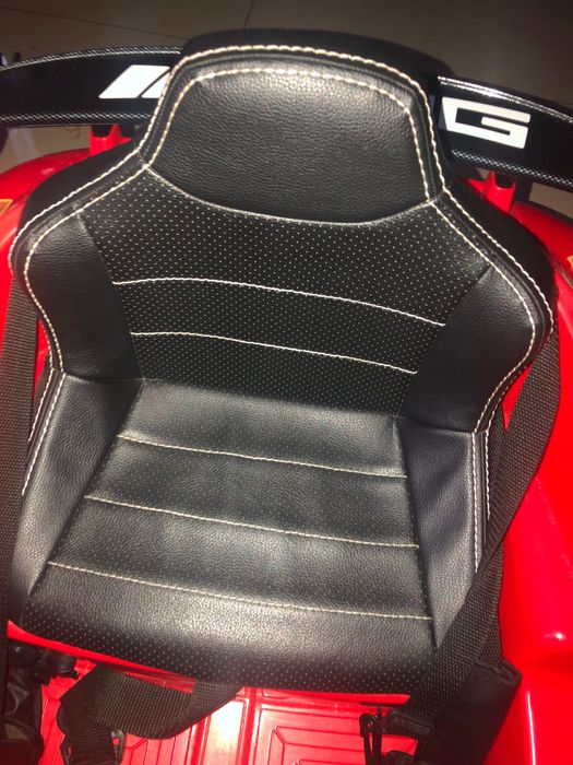 Машина на аккумуляторе детская