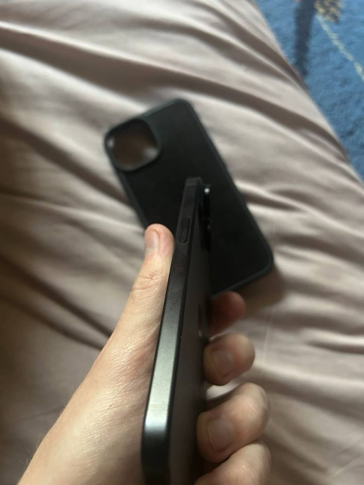 Iphone 15,з коробкою і блочком