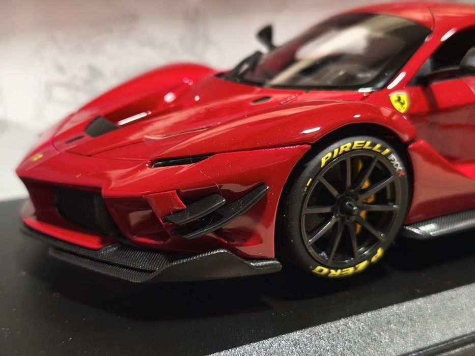 Ferrari FXX-K Evo 1:18 by Bburago