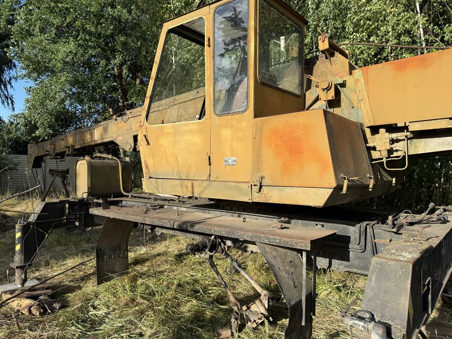 Автокран КС-2571 6 тоник з Хранения