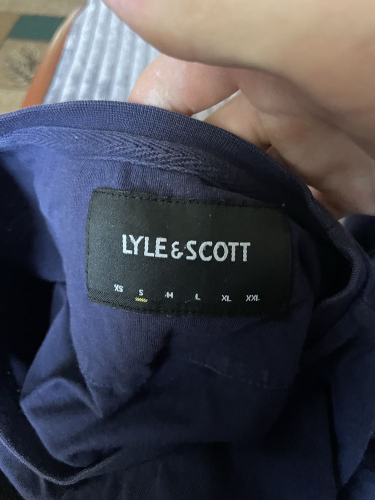 Лонгслів lyle&scott