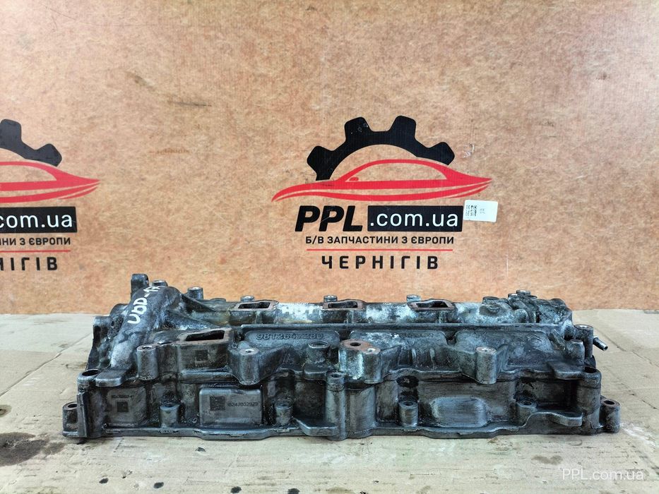 Peugeot 308 II 13-21 1.5 D Крышка головки блока цилиндров 9812647280
