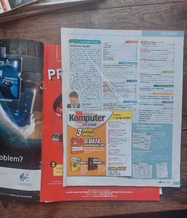 Czasopisma KOMPUTER ŚWIAT 4 numery