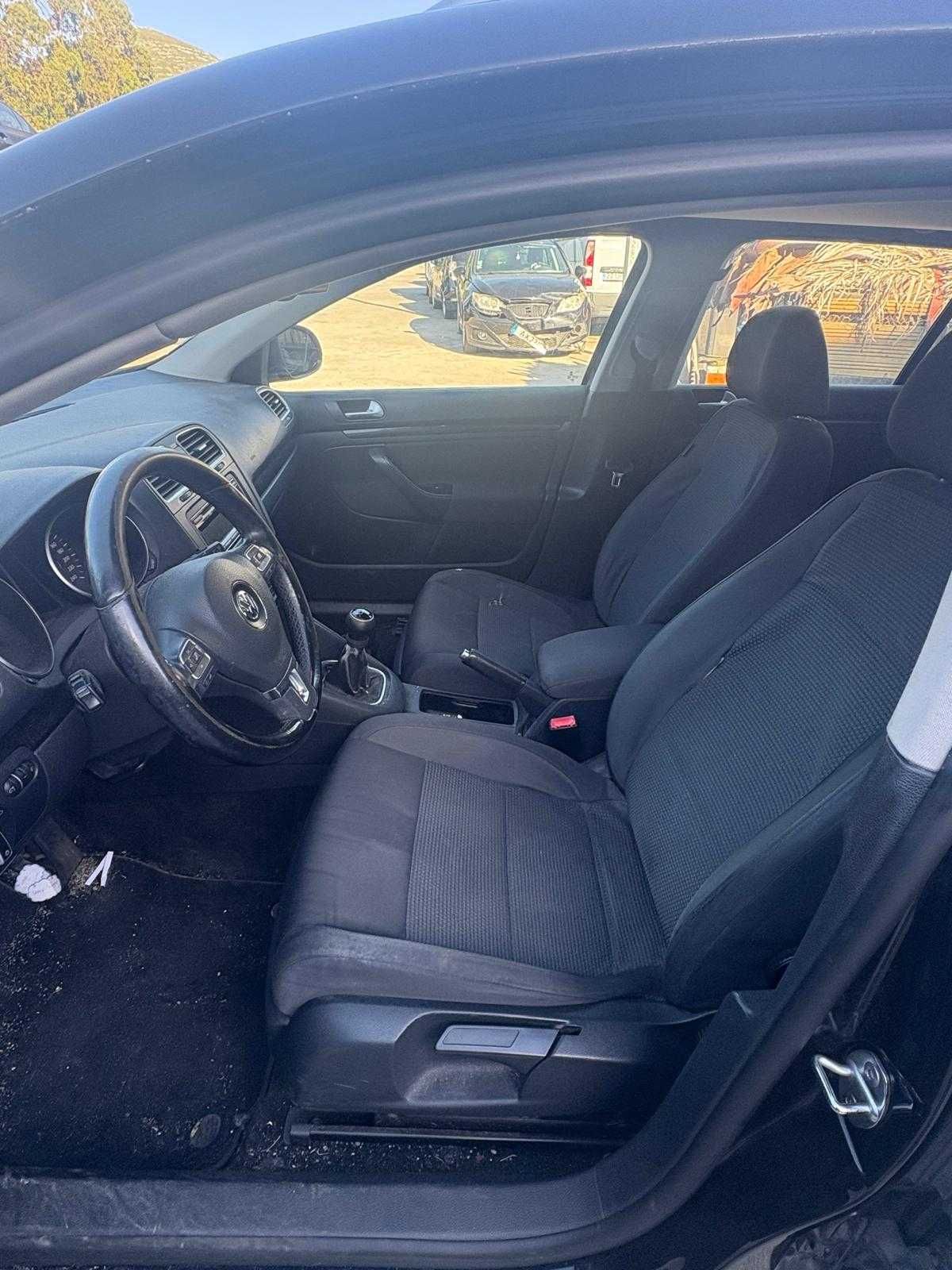 SALVADO VOLKSWAGEN GOLF 2010