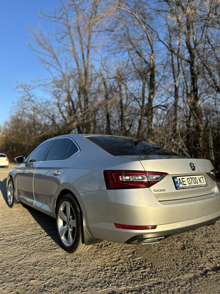 Продаю Skoda Superb