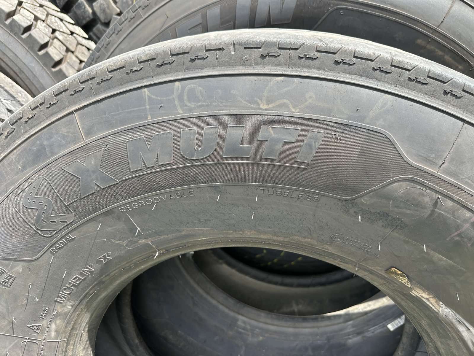 Шини 315 80 22.5 Michelin руль