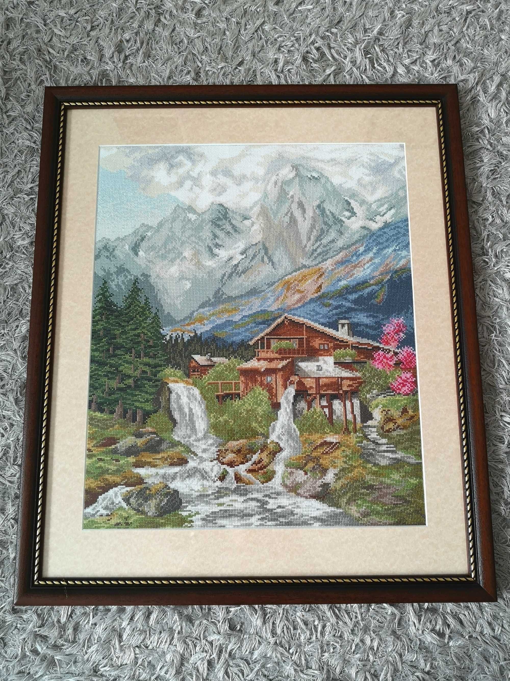 Obraz ręcznie haftowany "Górski wodospad" Handmade