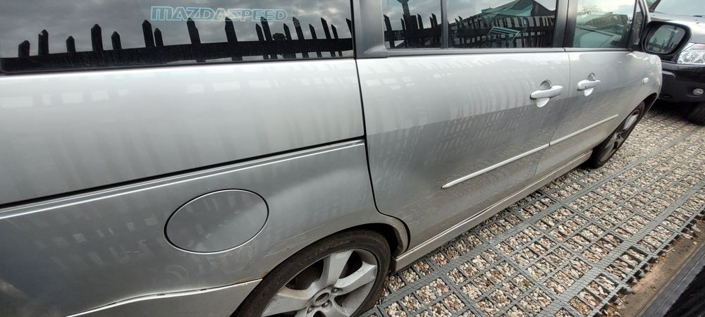 Mazda 5 uszkodzona