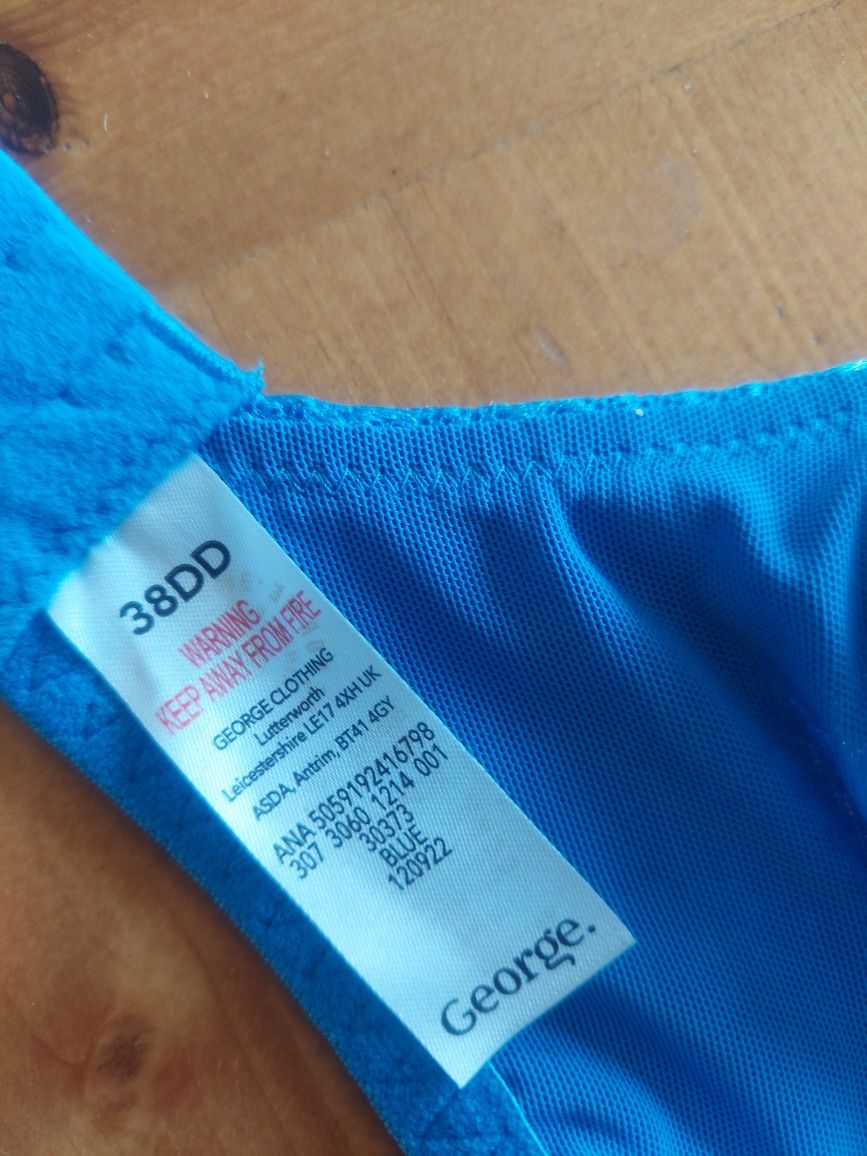 Finezyjny, nowy biustonosz koronkowy blue z UK r 38DD/85E