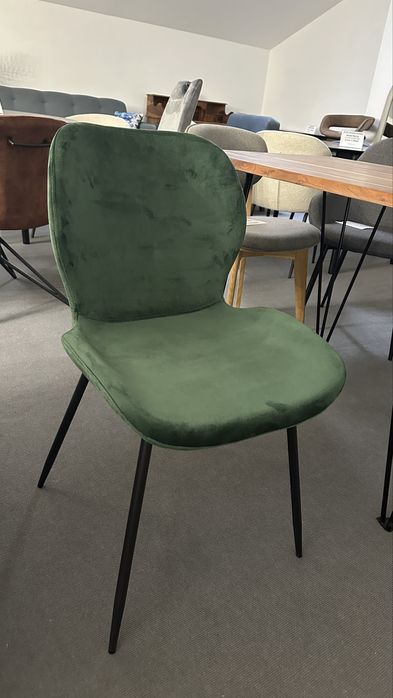 Krzesła welurowe nowe 8 szt