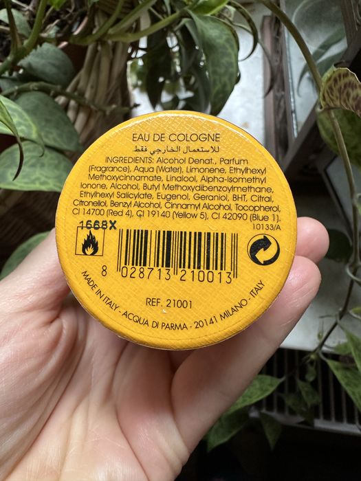 Acqua di Parma Colonia Intensa pudełczko po perfumach