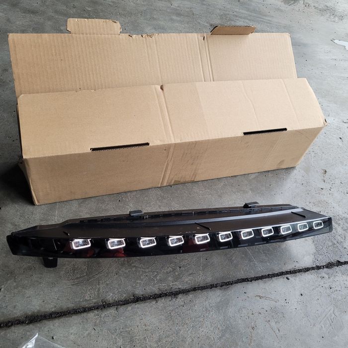 Światło Led kierunkowskaz prawy  Audi Q7 Lift. 4L0.953.042D