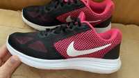 Жіночі кроссівки Nike Revolution 3,  розмір 40
