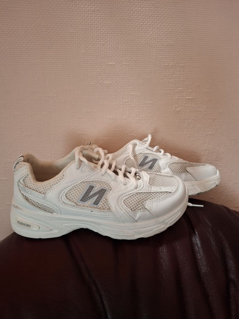 Кроссовки белые new balance 530, р.39