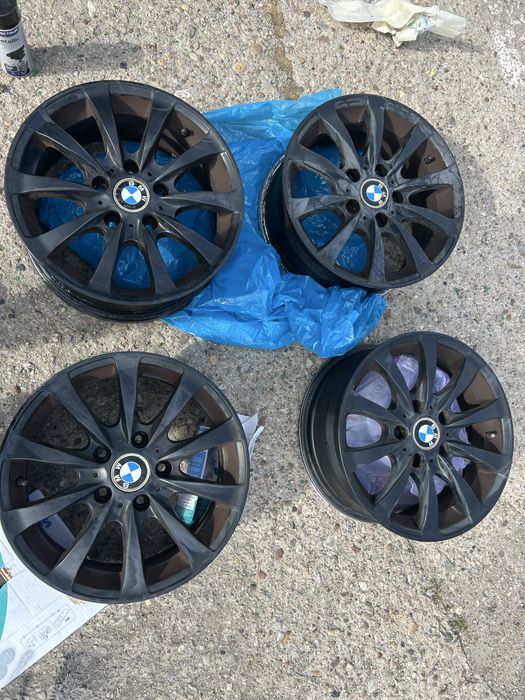 Felgi czarne bmw 120 x 5 16”
