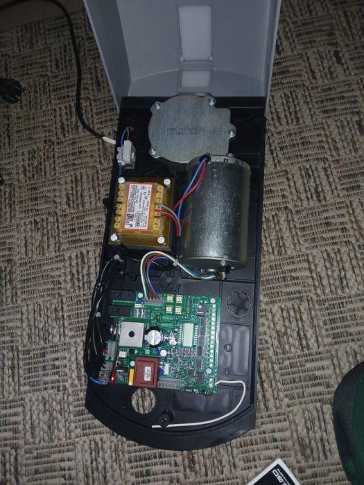 Napęd do bramy garazowej BENINCA