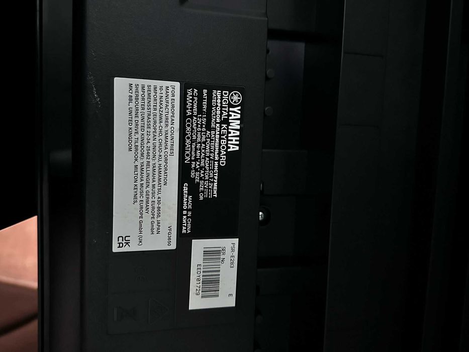 Teclado yamaha PSR-E283