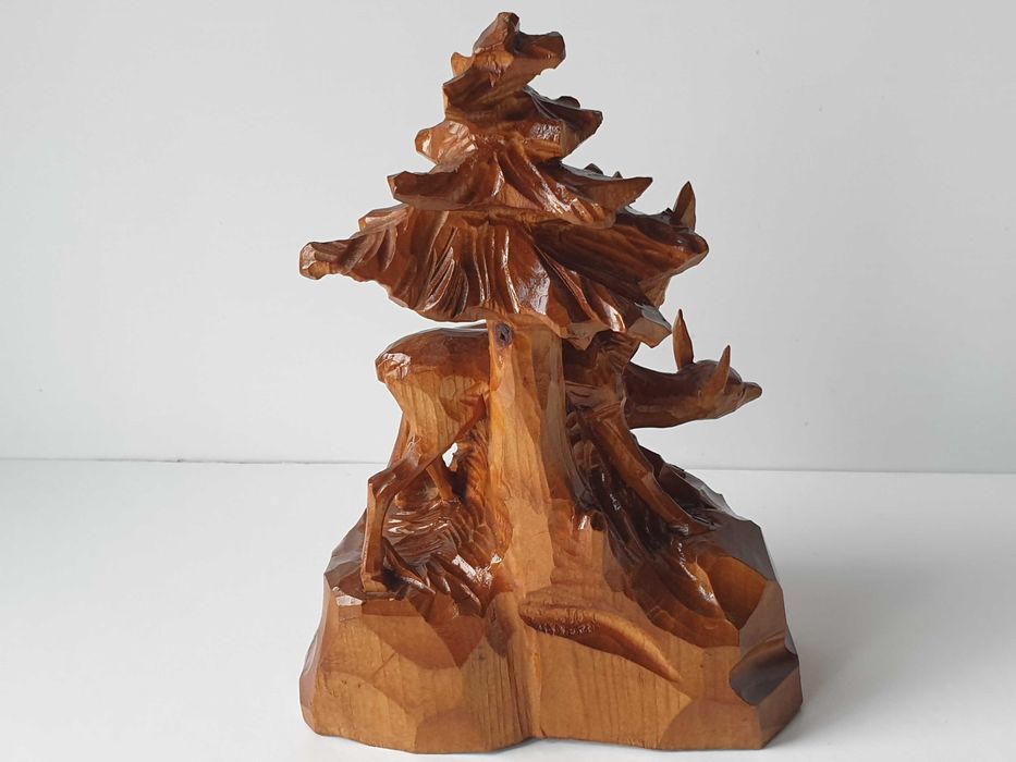 різьба по дереву  " козуля з малюком "1961 р