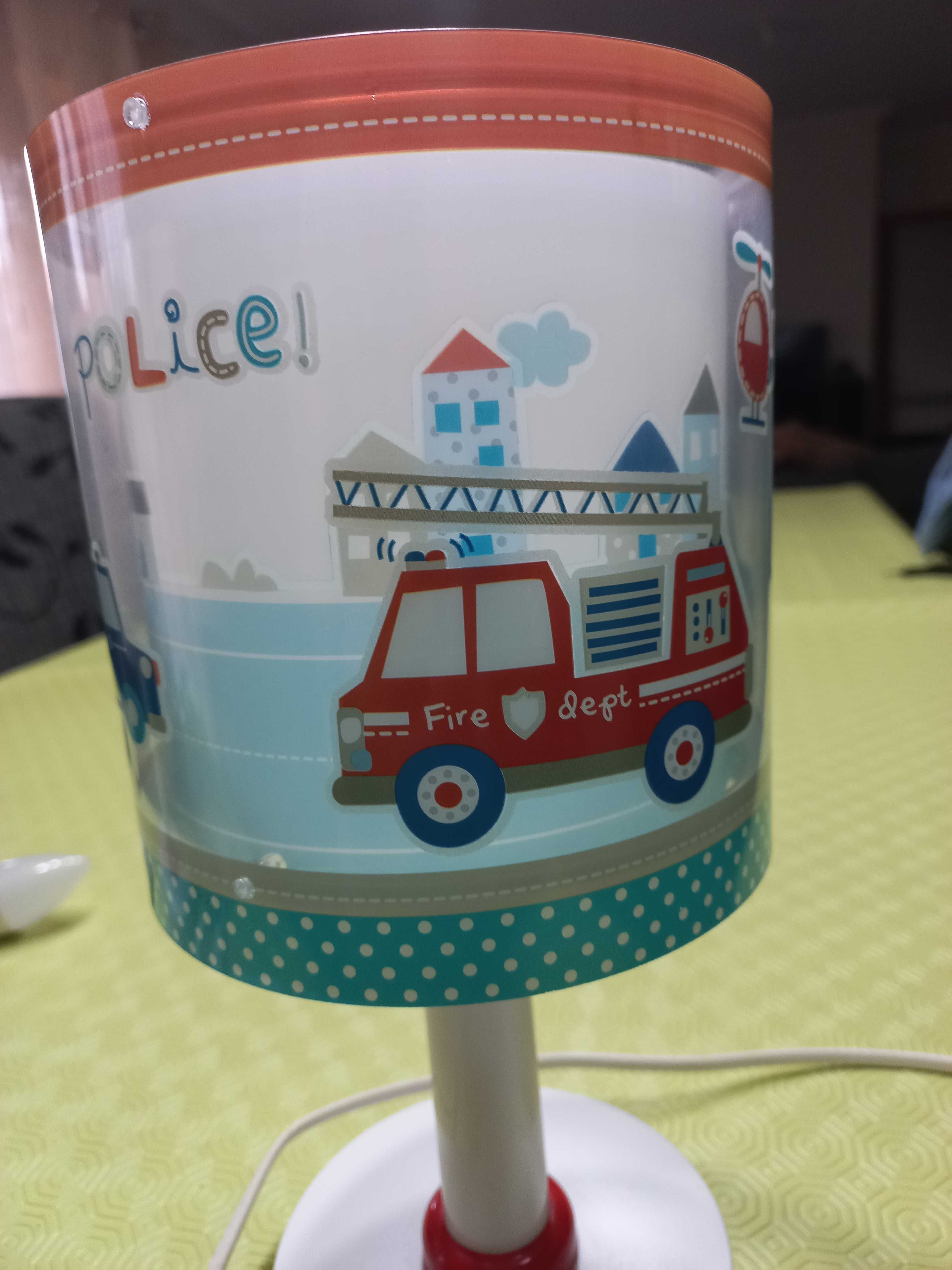Candeeiro mesinha cabeceira criança