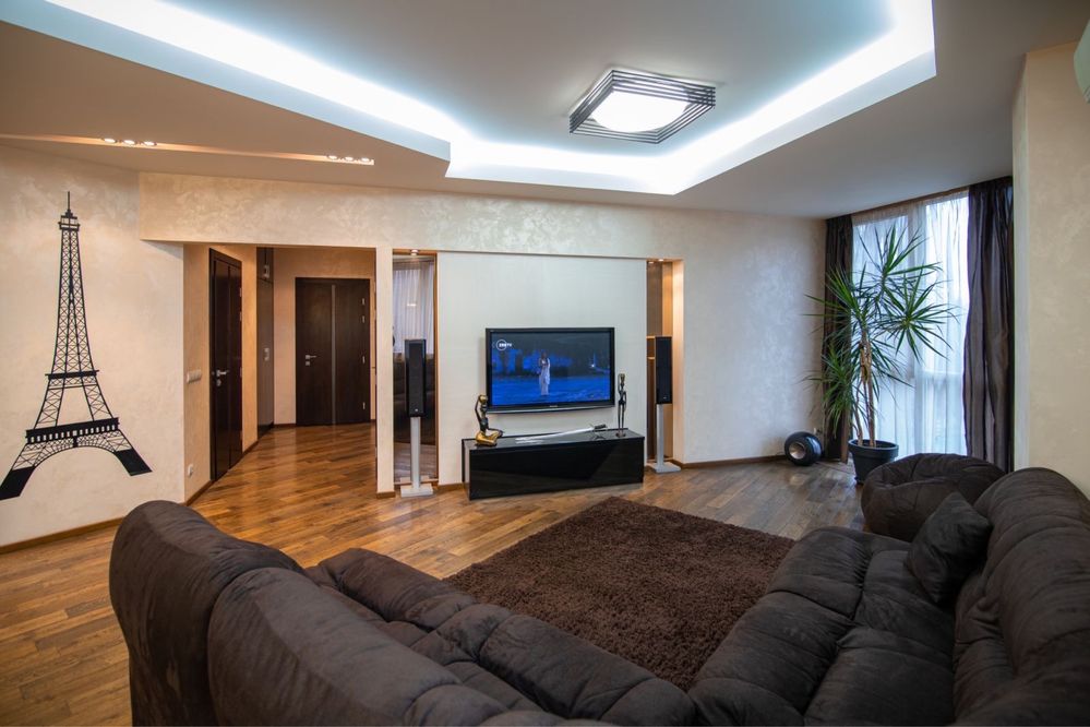 Продам 3х комнатную с ремонтом на Гагарина