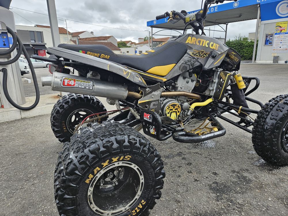 Artic cat dvx 400