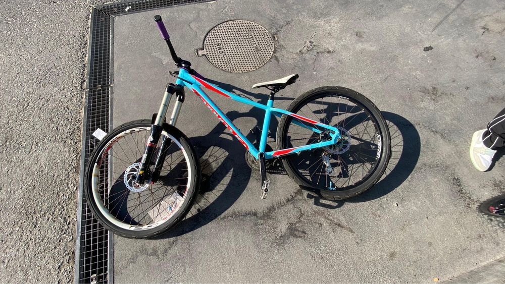 Specialized dirt jump