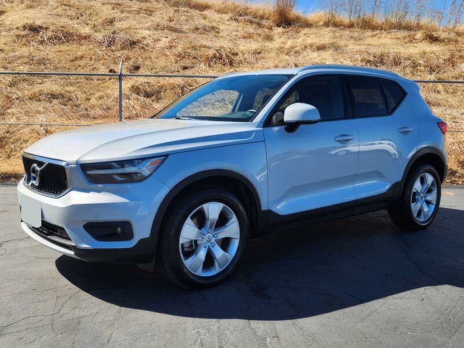 Volvo XC40 T5 Momentum      2022