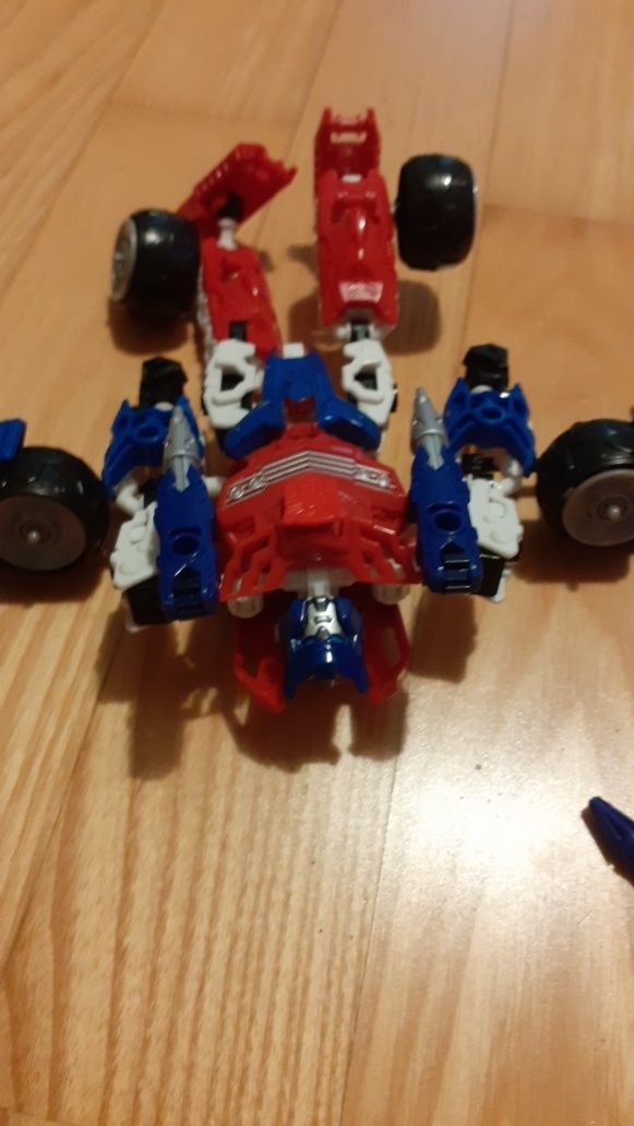 Transformers Construct Bots (Smokescreen)