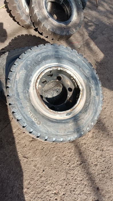 Шина 7.00-12  цельнолитая суперэластик гусматик с дисками