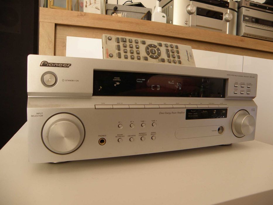 Amplituner AV Pioneer
VSX-418