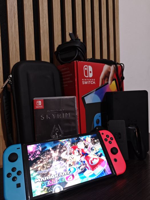 Nintendo Switch Oled plus gry akcesoria