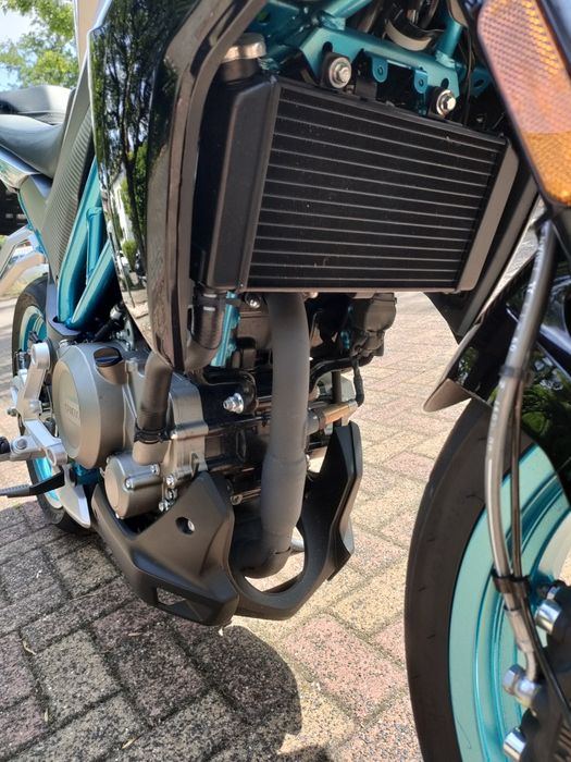 CF Moto 125  do sprzedania 26 koni .  Na kategorie B .Przebieg tylko 5