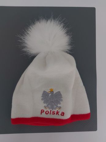 Zimowa czapka Polski z pomponem