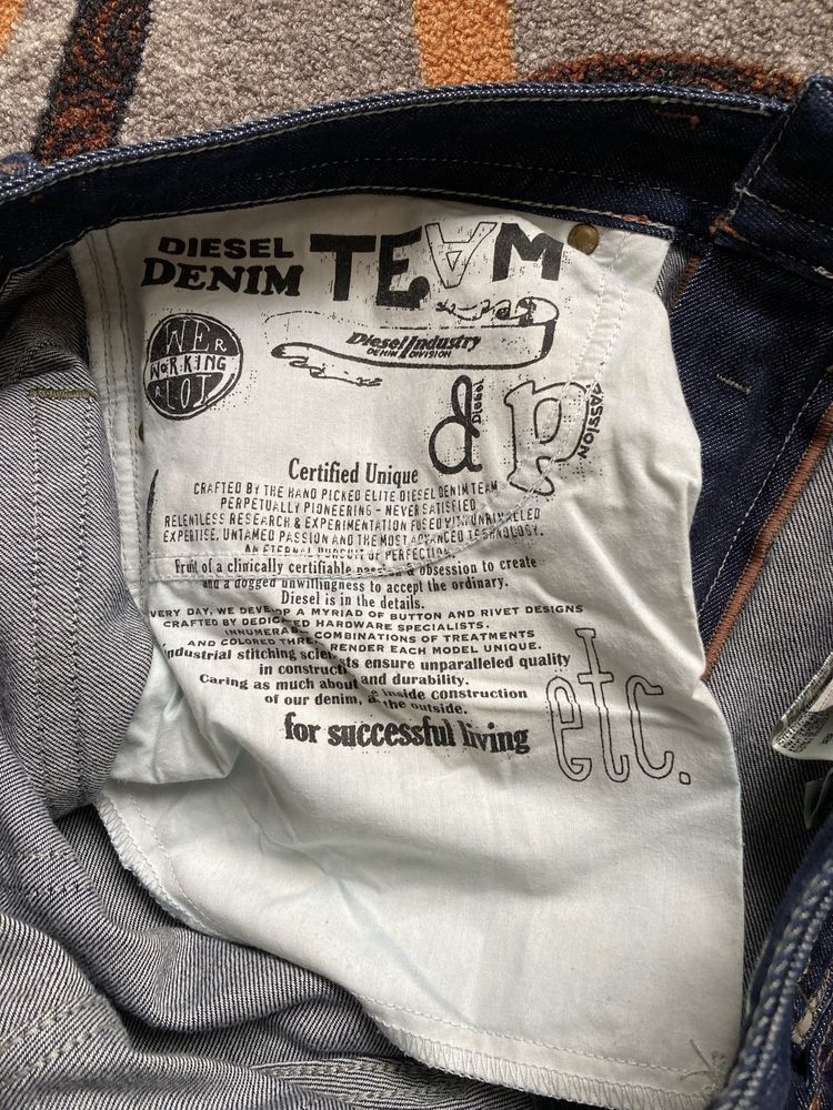 Чоловічі джинси Diesel