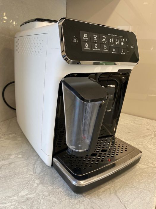 Кавомашина Philips EP 3243 LatteGo