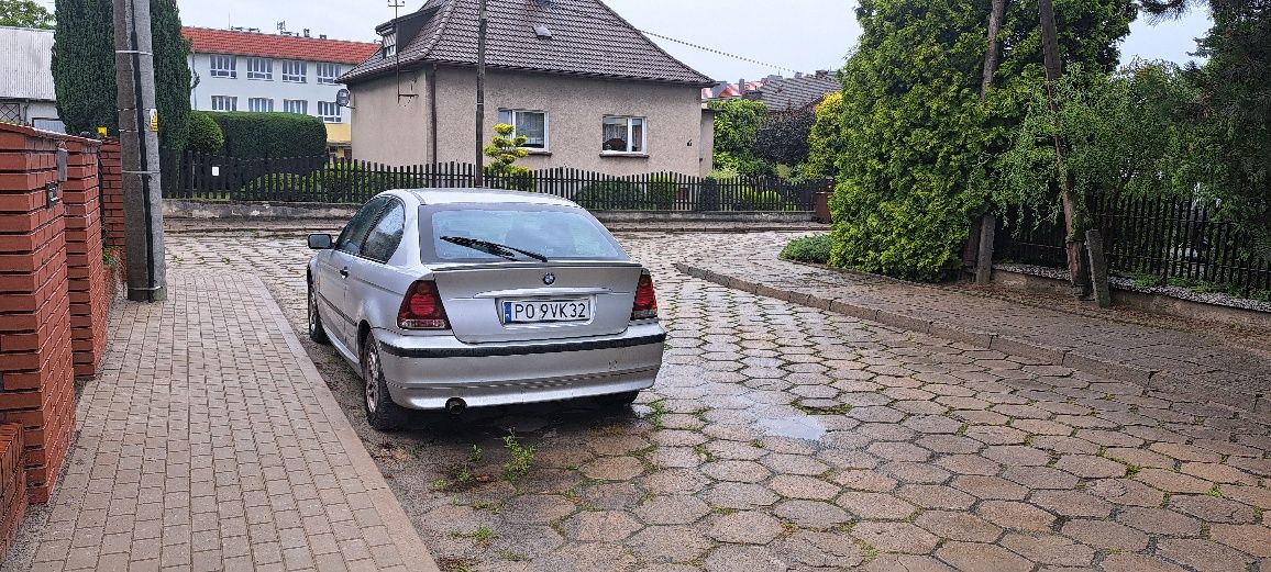 Samochód BMW 316TICompact