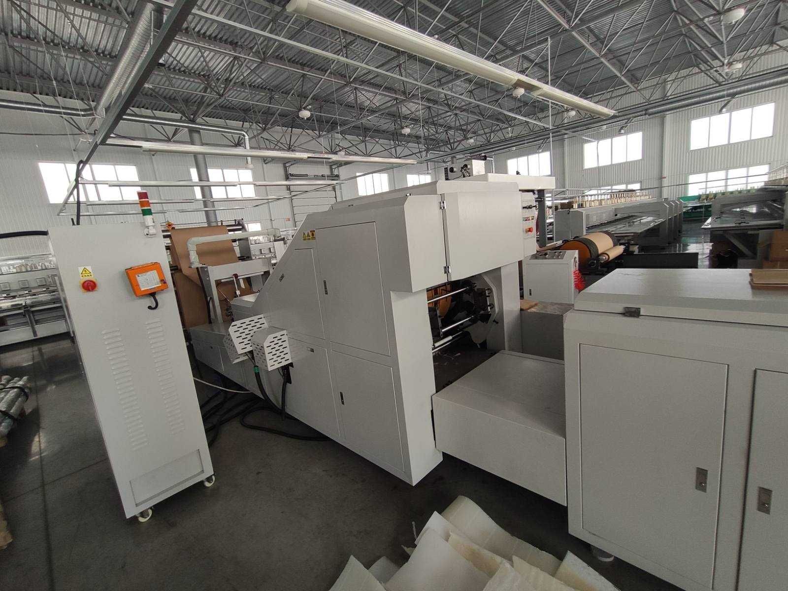 Продам станок для виробництва паперових пакетів