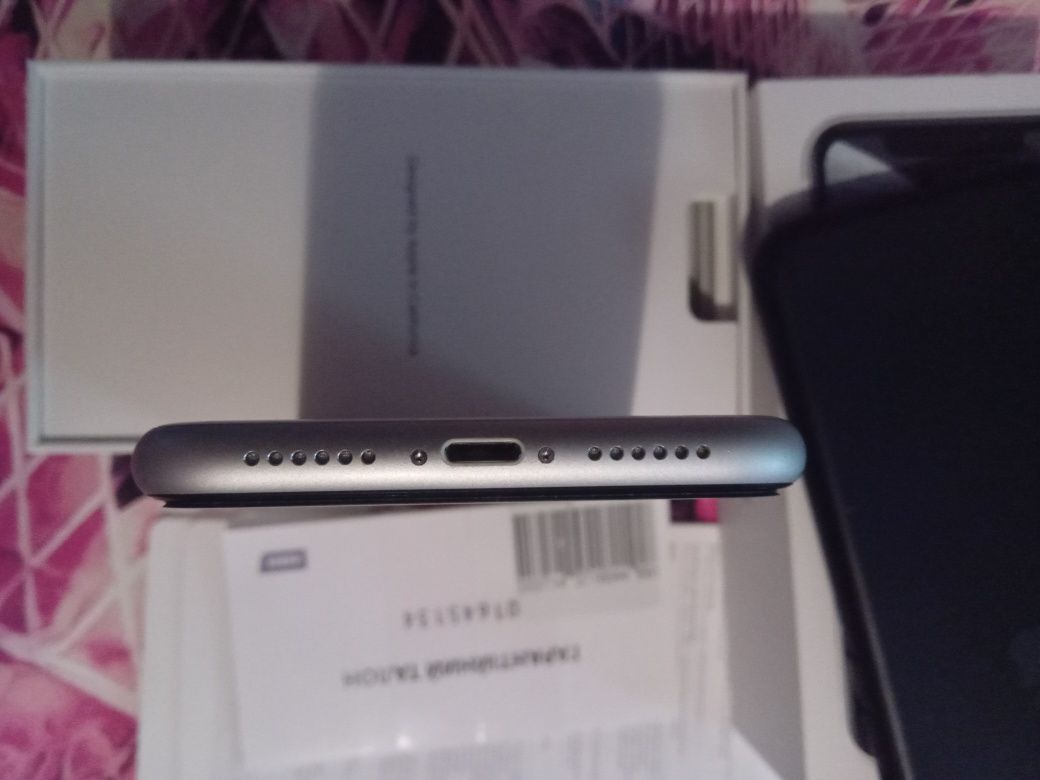 iPhone Xr 128 gb. Neverlock.