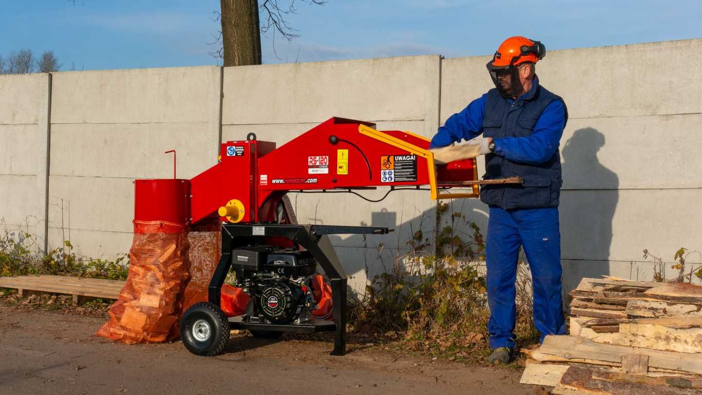 Rębak REMET RS-100 15km spalinowy rębak walcowy - CENA BRUTTO