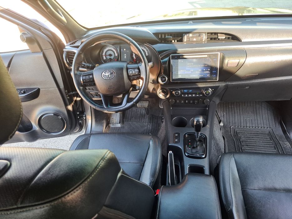 TOYOTA HILUX 2.4 150cv como nova!!