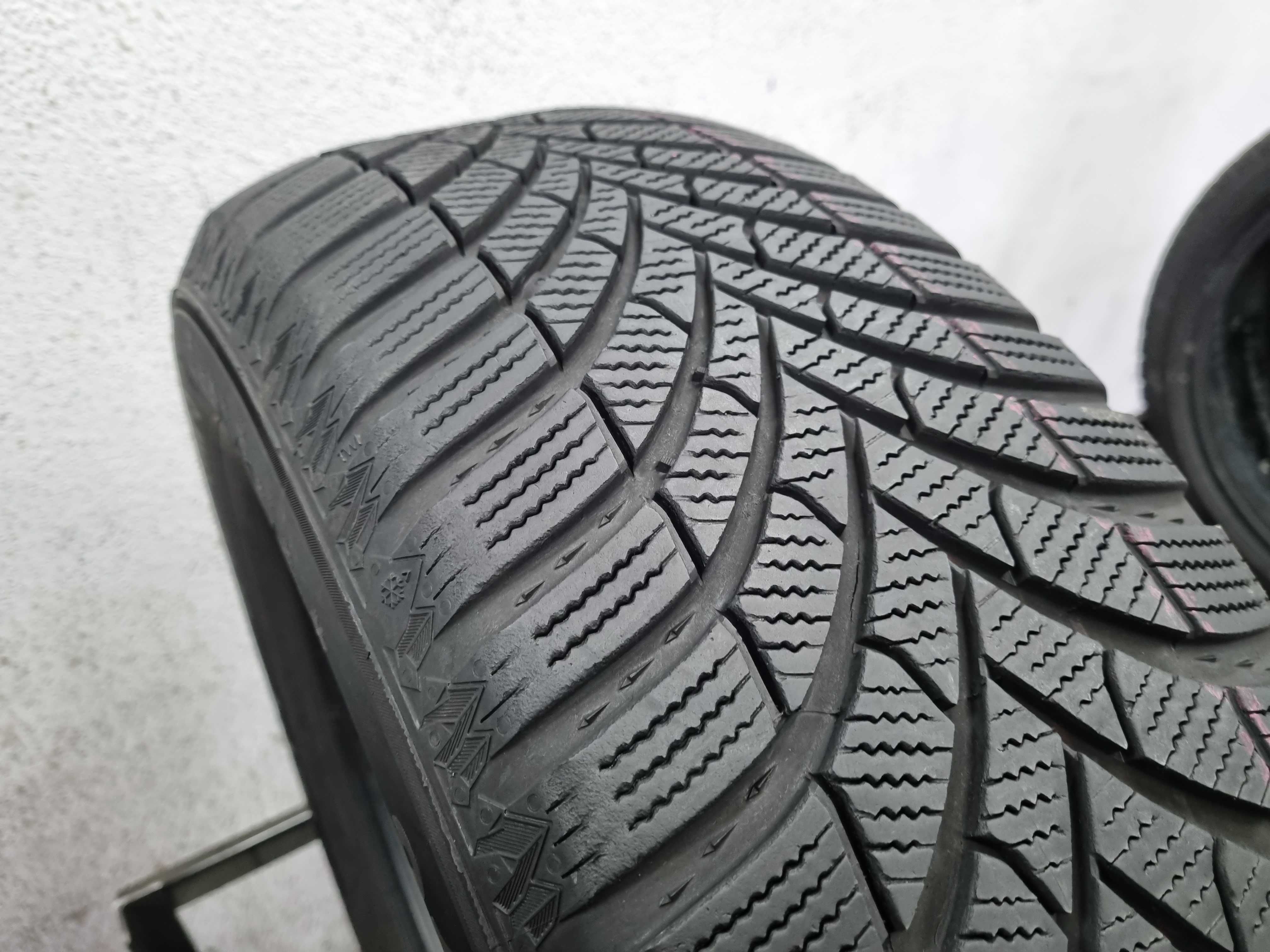 215/65/16 102H XL Semperit Speed-Grip 5 D.1222