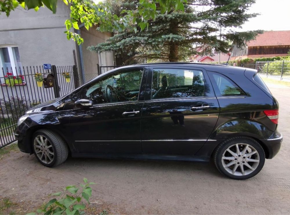 REZERWACJA ! Mercedes B klasa W245 bardzo bogate wyposażenie!