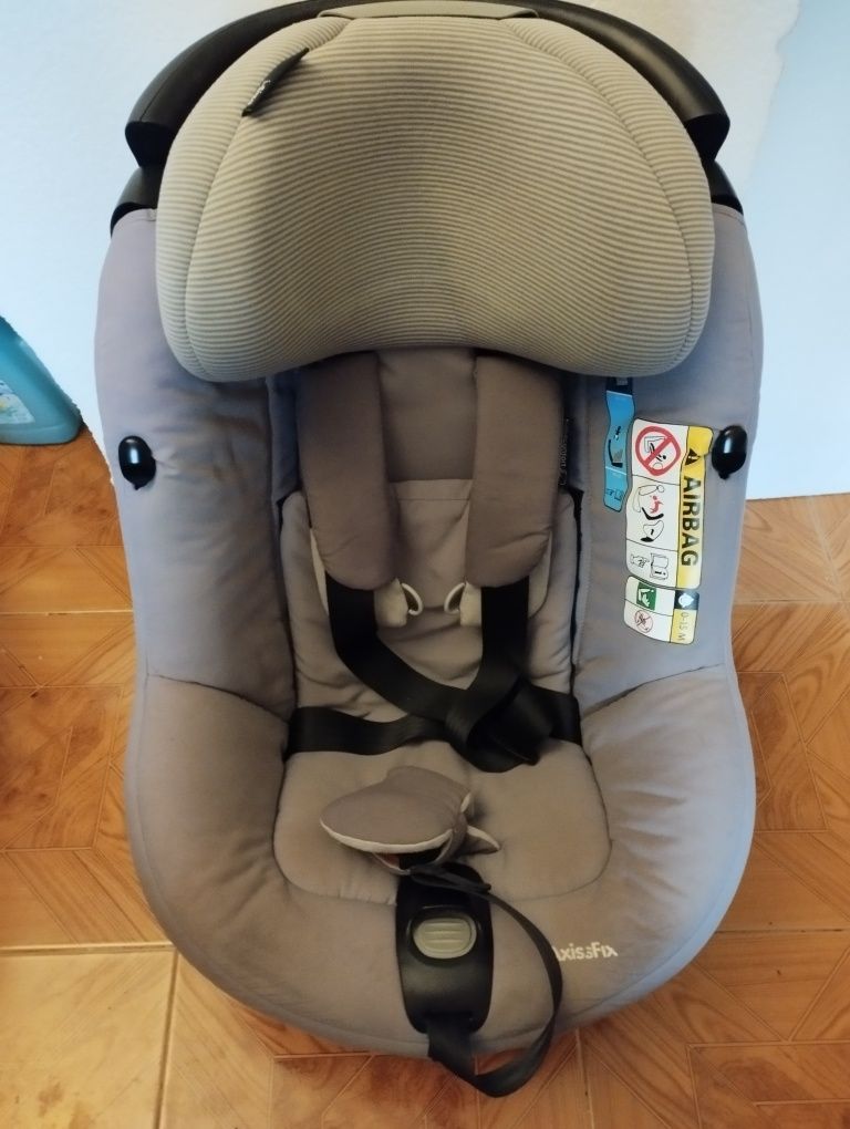 cadeira auto e isofix da maxicosi