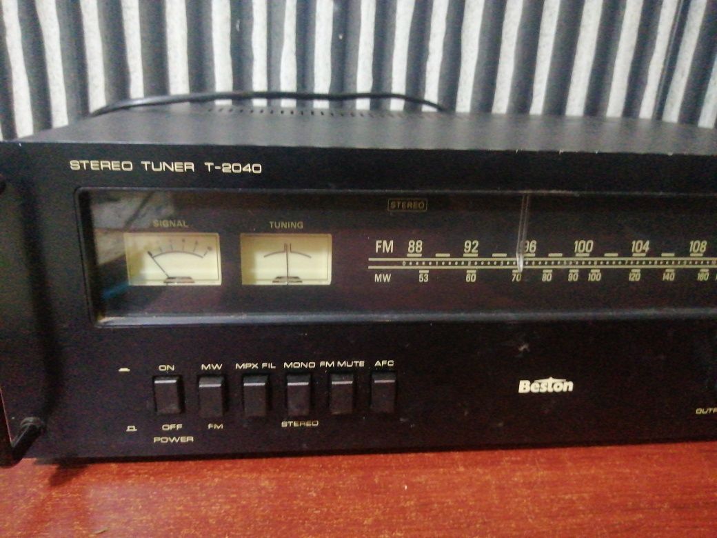 Tuner Beston T-2040