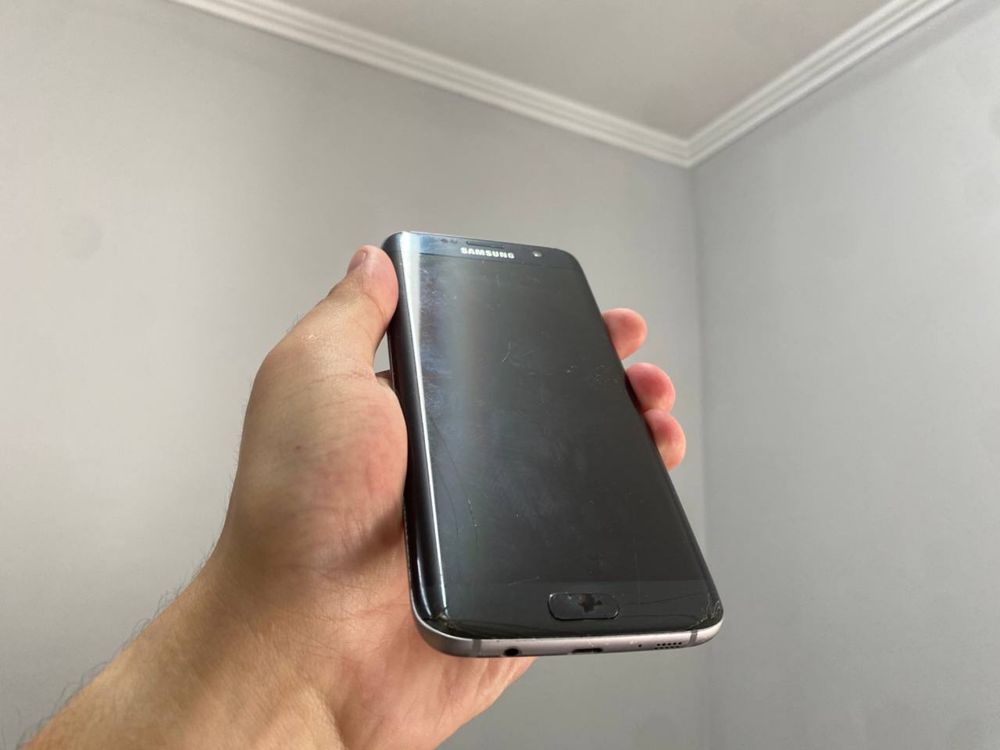 Смартфон Samsung Galaxy S7 Edge