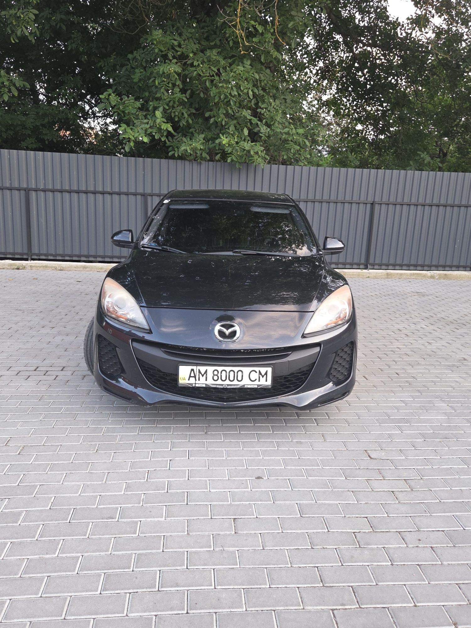Продаємо власний автомобіль Мазда 3